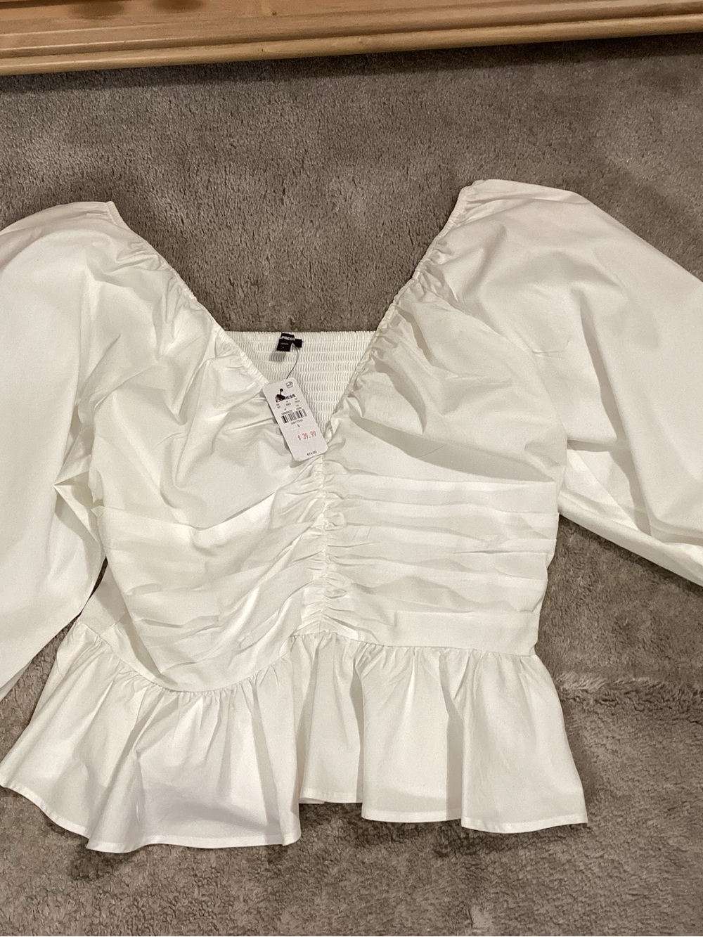 Express White Ruched V-Neck Blouse - Picture 2 of 3